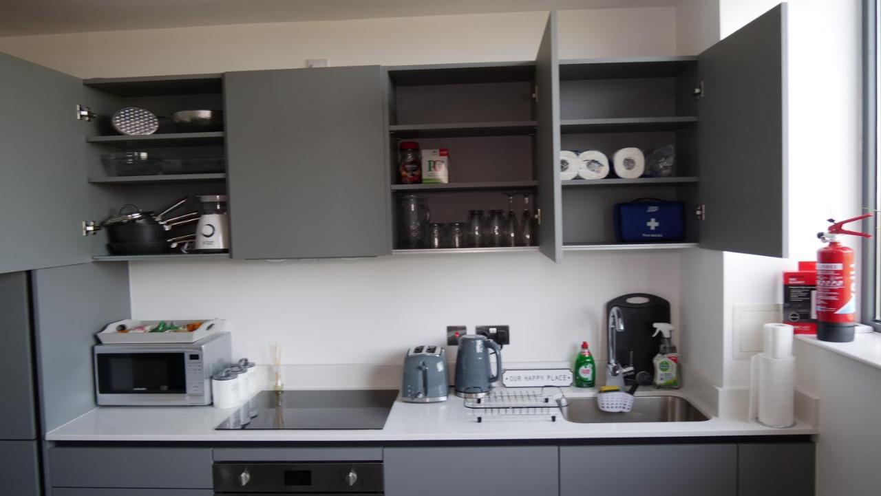 Luxurious Short Stay Flat In Milton Keynes Zewnętrze zdjęcie